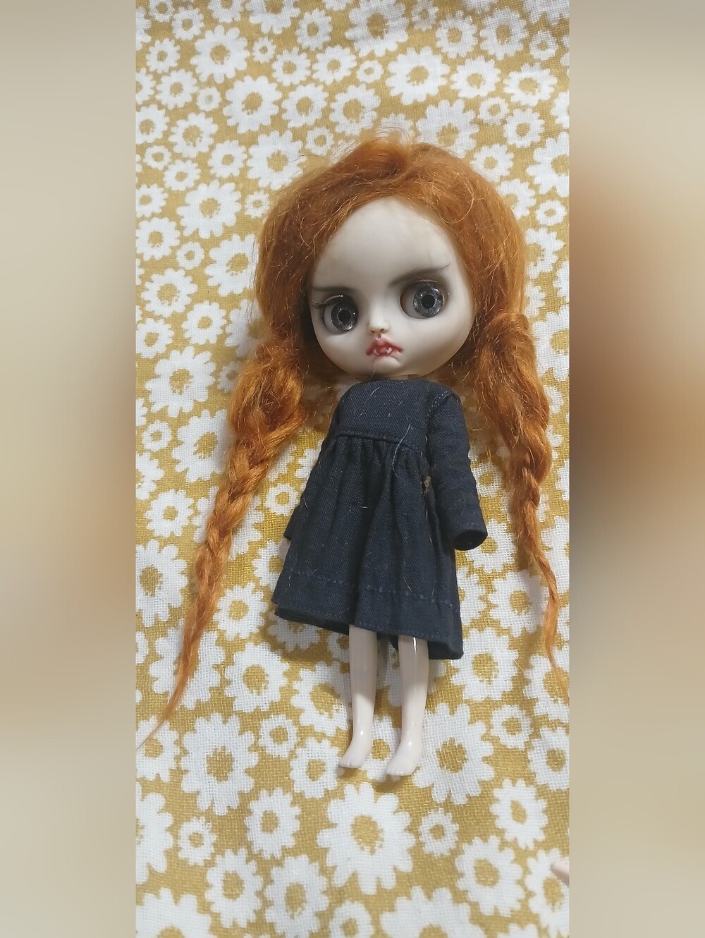 Middie Blythe Vampire - Picture 4 of 7